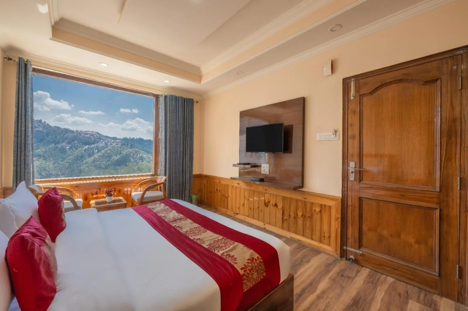 Hotel Charming Hills By Him Haults Hospitality Shimla