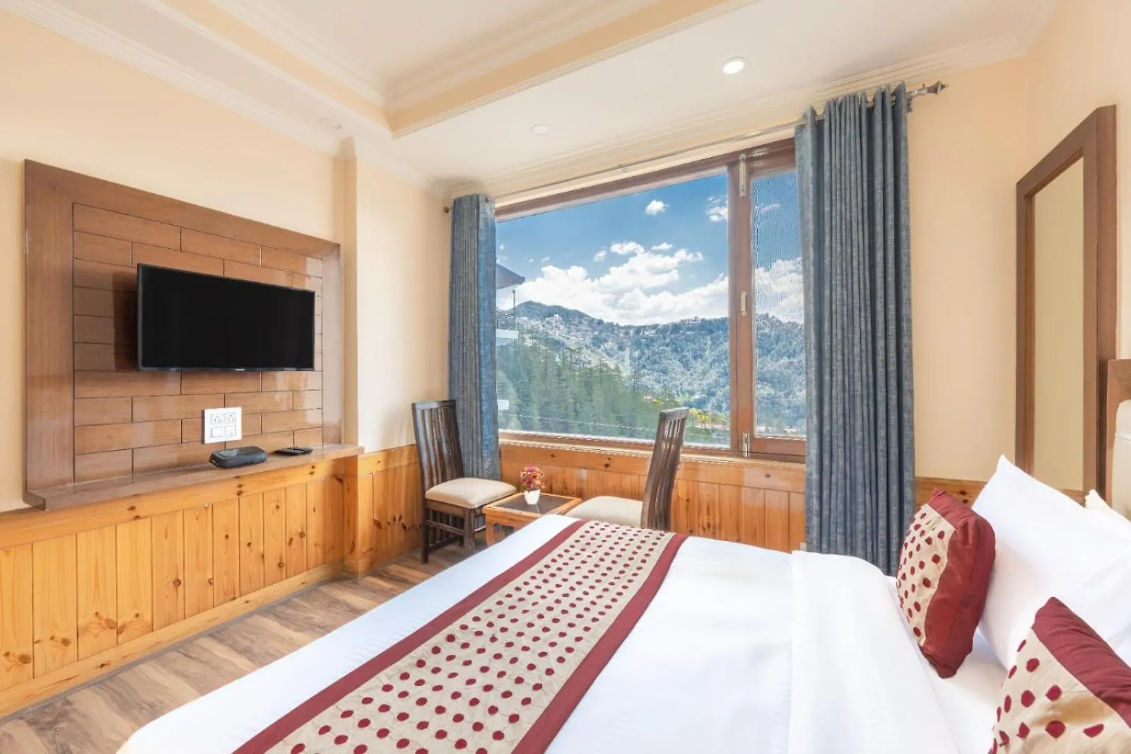 Hotel Charming Hills By Him Haults Hospitality Shimla